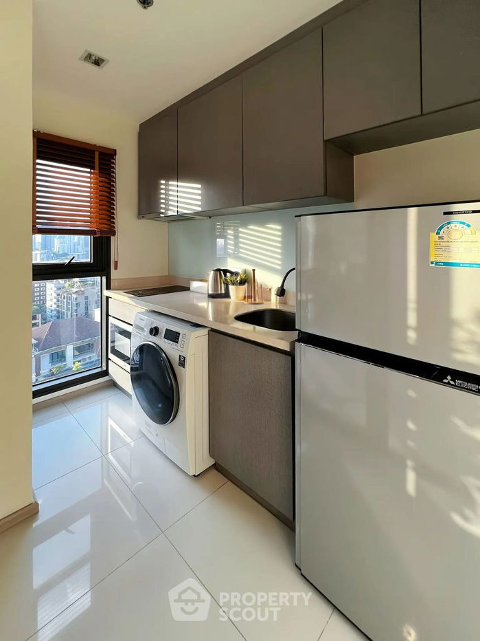 รูป คอนโด 1-ห้องนอน ที่ ริทึ่ม สุขุมวิท 36-38 ใกล้ BTS ทองหล่อ (ID 2587274) - รูปที่ 5/9