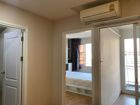 📣รัชดา19 ให้เช่าคอนโดใกล้ MRT รัชดา และMRT ลาดพร้าว เพียง 700 เมตร เดิน 8 นาที~เครื่องซักผ้า ตู้เย็น โมโคร ทีวี ครบๆ วิวสูง