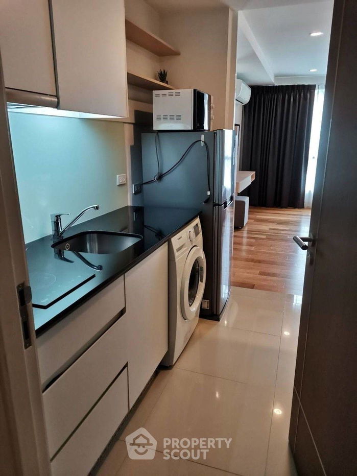 รูป คอนโด 1-ห้องนอน ที่ 15 สุขุมวิท เรสซิเด็นท์ ใกล้ BTS นานา (ID 2030495) - รูปที่ 5/9