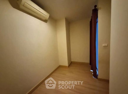 รูปภาพ 2-BR Condo at Motif Condo Wongwian Yai-Talat Phlu near BTS Pho Nimit (ID 2052582)