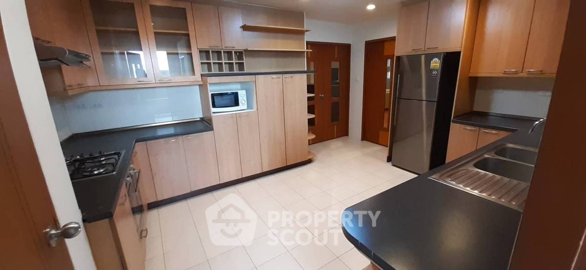 รูป คอนโด 4-ห้องนอน ที่ เพรสซิเดนท์ ปาร์ค คอนโดมิเนี่ยม ใกล้ MRT ศูนย์การประชุมแห่งชาติสิริกิติ์ (ID 1933849) - รูปที่ 34/35