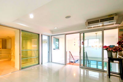 Home office for rent Big C Extra Rama 4 : WS6557 🏢 Home Office for Rent in On Nut. Fully renovated, ideal for businesses (company registration possible). Only 60,000 THB/month.