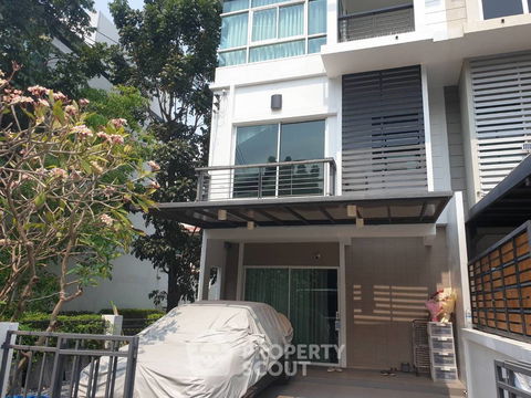 ทาวน์เฮ้าส์ 3-ห้องนอน ใน ประเวศ (ID 2044417)