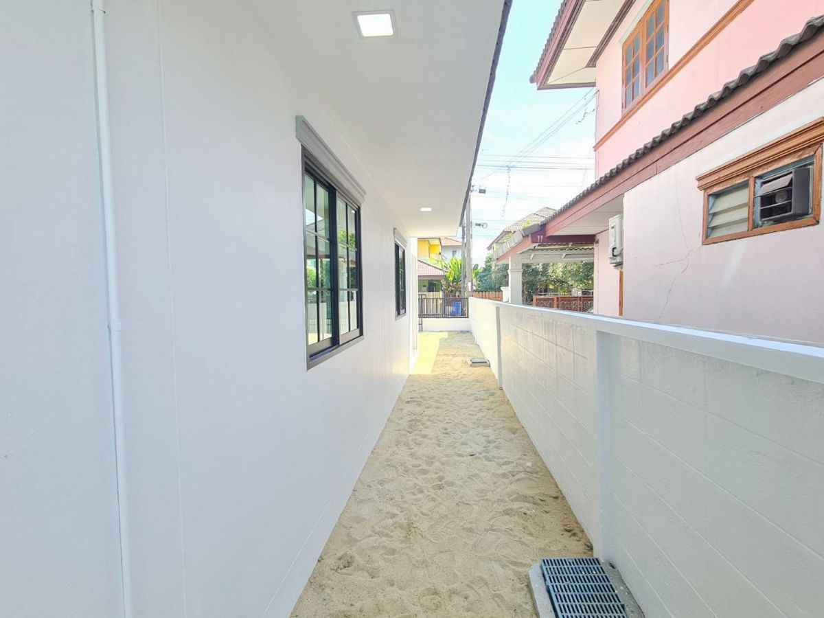 รูป บ้านเดี่ยว ศุชญา ธัญบุรี คลอง 4 บ้านรีโนเวทใหม่ ทำเลดีเยี่ยม ติดถนนรังสิต-นครนายก เดินทางสะดวก ไปมอเตอร์เวย์ง่ายมาก - รูปที่ 10/31