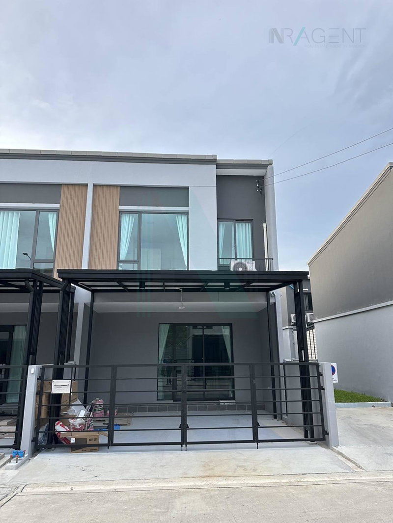 ทาวน์โฮมให้เช่า : 📌 ให้เช่าทาวน์เฮาส์ 2 ชั้น พลีโน่ สุขุมวิท-บางนา 2 3 ห้องนอน 2 ห้องน้ำ