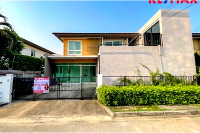 Houses for sale Big C Foodplace Saimai 47 : [920091001-1098] Modern บ้านเดี่ยว in สายไหม: Tranquil City Living
