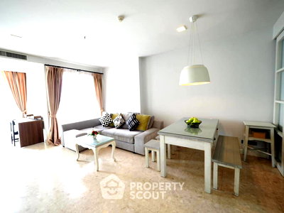 Condos for rent BTS Thong Lo (Thong Lor) : 1-BR Condo at Nusasiri Grand Condominium near BTS Ekkamai (ID 509903)