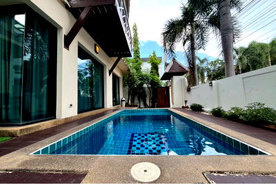 Houses for sale Chonburi : [920471004-959] 4 Bedroom, 2 Storey Pool Villa in Baan Natcha Villa - Central Pattaya