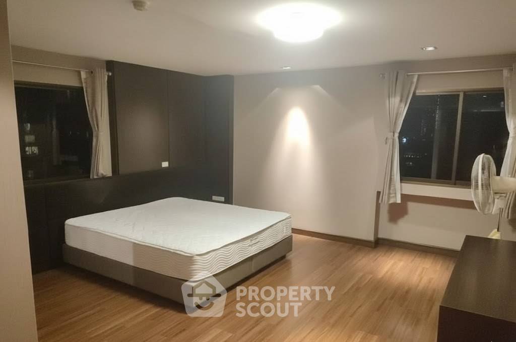 รูป คอนโด 3-ห้องนอน ที่ ลิเบอร์ตี้ พาร์ค คอนโดมิเนียม ใกล้ MRT สุขุมวิท (ID 2597310) - รูปที่ 5/6