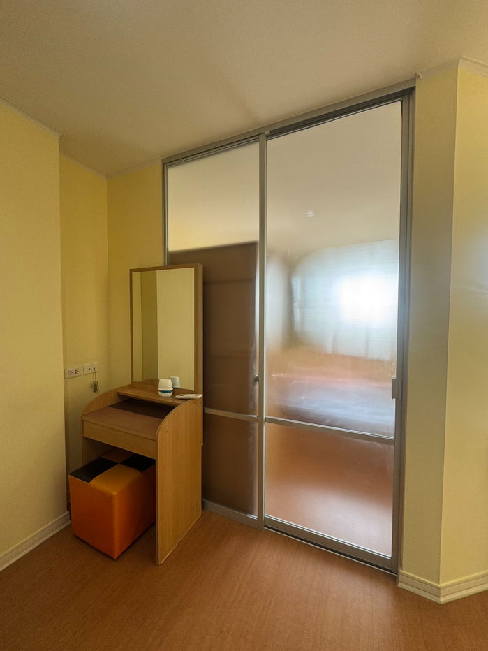 picture Lumpini Condo Town Raminthra - Nawamin - 3/11