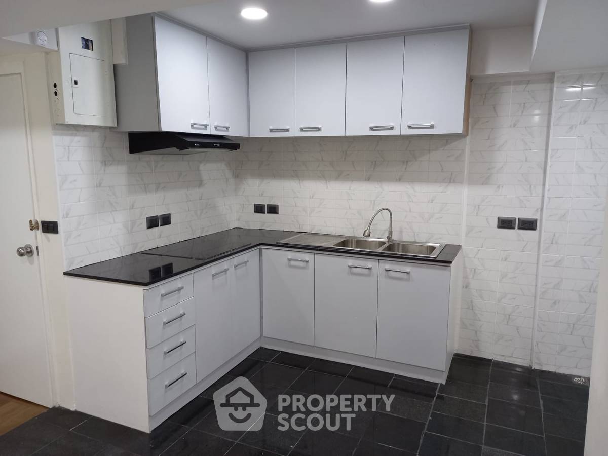 รูป คอนโด 2-ห้องนอน ที่ เพรสซิเดนท์ ปาร์ค คอนโดมิเนี่ยม ใกล้ MRT ศูนย์การประชุมแห่งชาติสิริกิติ์ (ID 696334) - รูปที่ 3/19