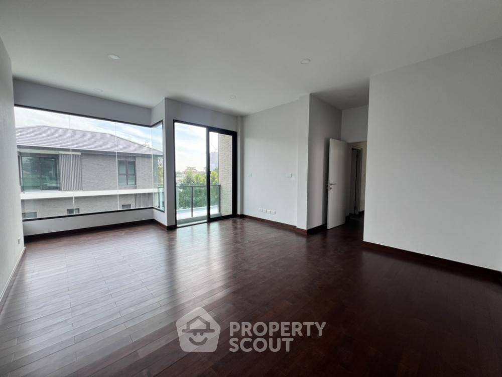 รูป บ้าน 4-ห้องนอน ที่ เดอะ ซิตี้ เอกมัย - ลาดพร้าว ใน พลับพลา (ID 1396818) - รูปที่ 15/15