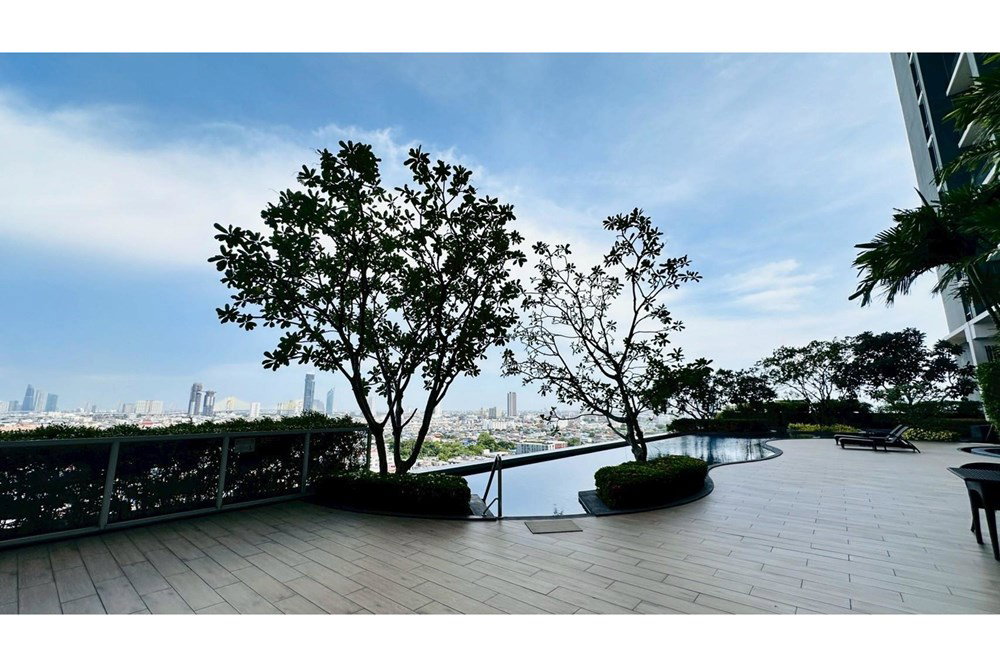รูป [920071001-14742] For Rent | Spacious 3-Bedroom Condo at Menam Residences - รูปที่ 38/39