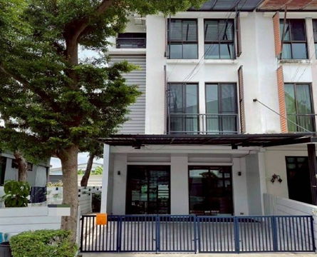 ให้เช่าทาวน์โฮม 3 ชั้น หมู่บ้านอารียาแมนดารีน่า สุขุมวิท77 ซอยอ่อนนุช 39 เฟอร์นิเจอร์ครบ อยู่อาศัย หรือ Home Office