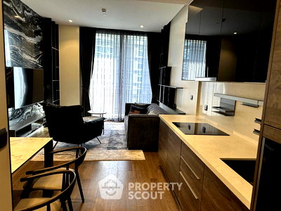 Condos for rent Chulalongkorn University : 2-BR Condo at Muniq Langsuan near BTS Ratchadamri (ID 2320569)