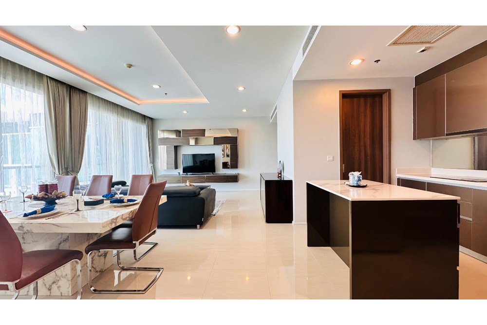 รูป [920071001-14742] For Rent | Spacious 3-Bedroom Condo at Menam Residences - รูปที่ 8/39