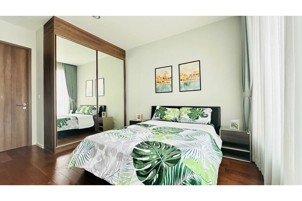 รูป [920071001-14742] For Rent | Spacious 3-Bedroom Condo at Menam Residences - รูปที่ 14/39