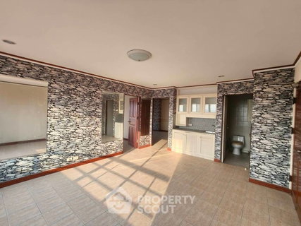 2-BR Condo at Pattaya Hill Resort close to Phratamnak (ID 2603689)
