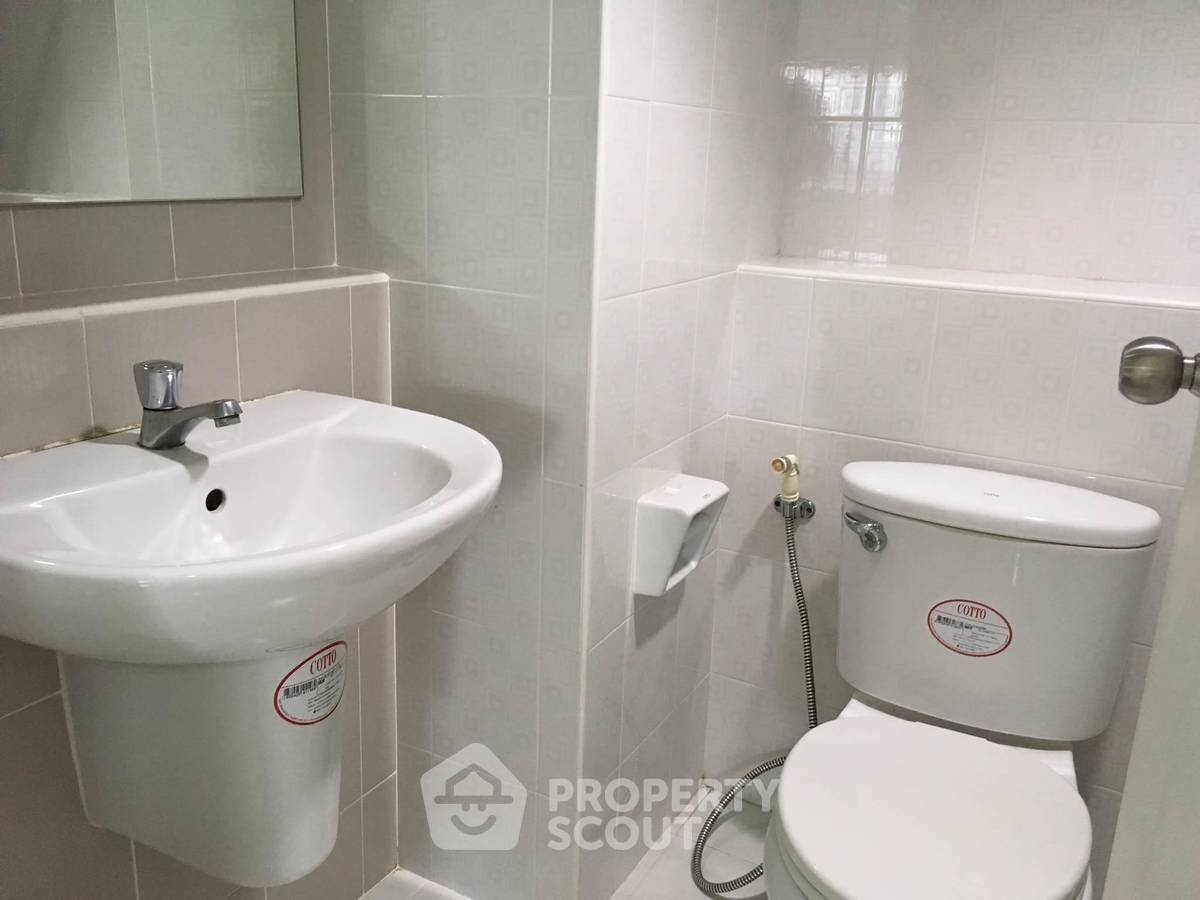 picture 2-BR Condo at Condo One Sukhumvit 67 near BTS Phra Khanong (ID 889502) - 7/11