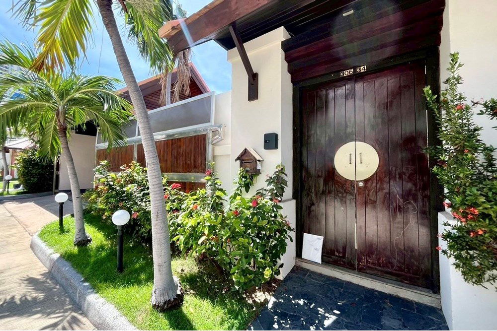 รูป [920471004-961] ขายพูลวิลล่า 4 ห้องนอนสุดหรูที่ Chateau Dale Thabali Villa - รูปที่ 1/27