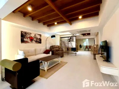 Townhouses for rent Petchburi Road Bangkok : Townhouse newly renovated ekkamai 2 beds 2 baths 6013028