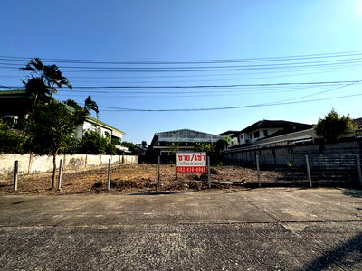 ที่ดิน ถนนโพธิ์แก้ว : ขาย เช่า ที่ดินเปล่า หมู่บ้านเสรี ลาดพร้าว 101