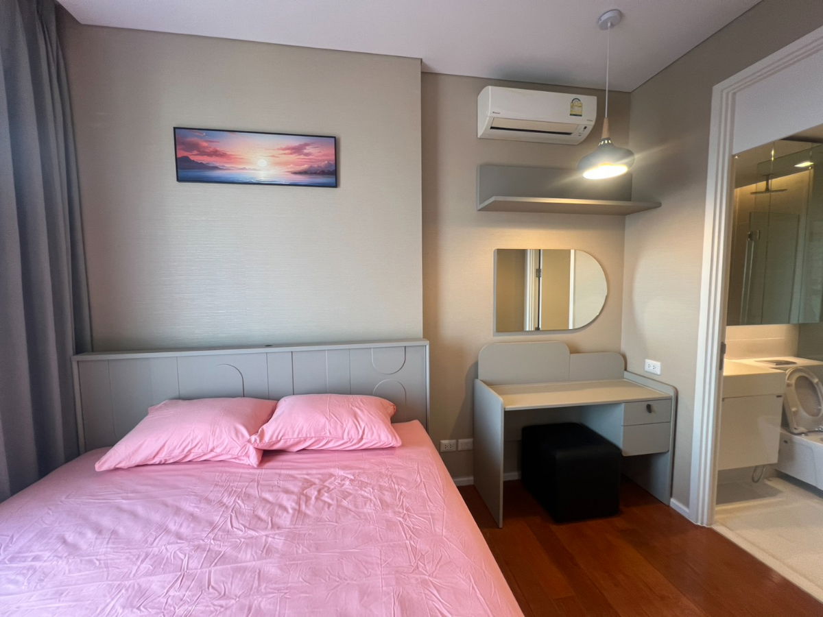 รูป ให้เช่าราคาถูก คอนโดห้องใหม่ The Saint Residences 2-Bed ชั้นสูง ห้องสวย - รูปที่ 1/9