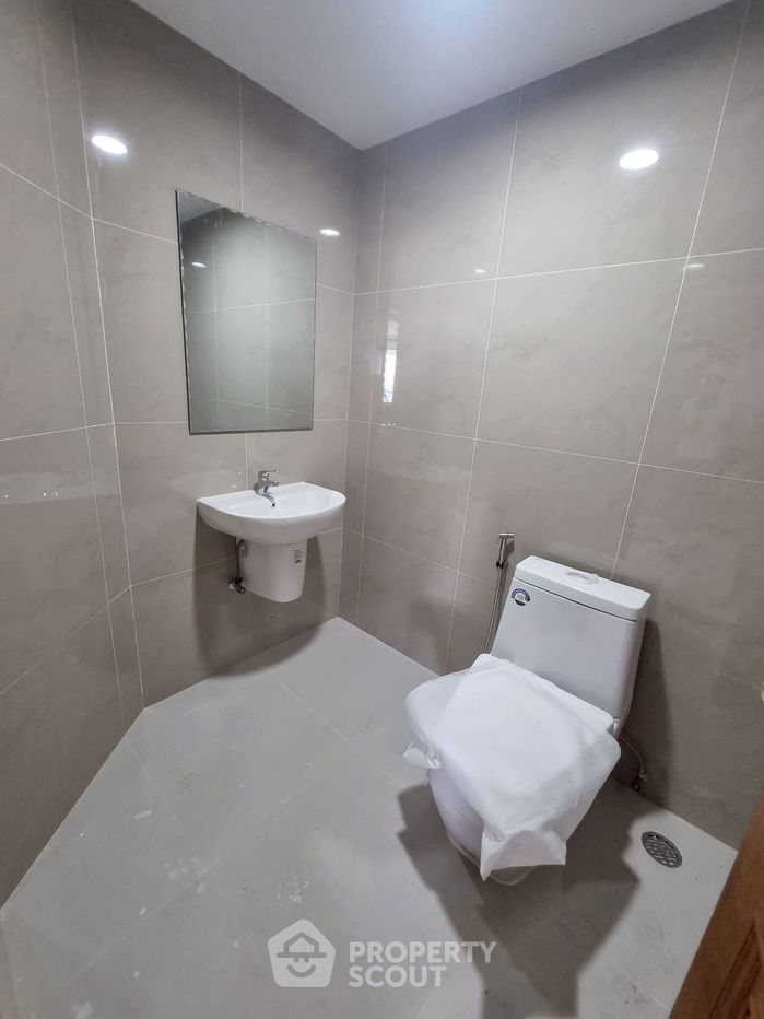 รูป คอนโด 3-ห้องนอน ที่ รัตนโกสินทร์ วิว แมนชั่น ใน บางยี่ขัน (ID 2605697) - รูปที่ 3/17