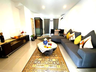 Townhouses for rent Bang Kapi : 🏡 For Rent: 3-Storey Modern Townhome – Patio Srinakarin – Rama 9 📍 Prime location with easy access to Rama 9 – Srinakarin – Phatthanakan – Bangkapi