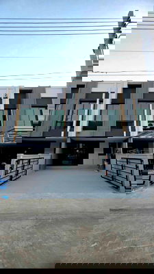 เช่าทาวน์โฮม นิคมบางปู(เหนือ) : ให้เช่า พลีโน่ สุขุมวิท-บางนา 4 