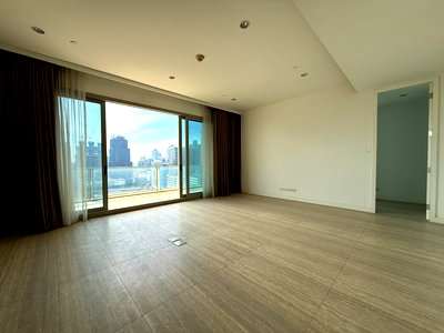 Condos for sale BTS Chit Lom : 🏠✨ 185 Rajadamri | 1 Bedroom for Sale (HBH-ST-112)