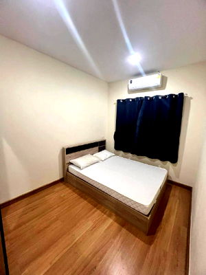 Townhouses for rent ม.เอเชียอาคเนย์ : rent Golden Town Bangkae ready to move