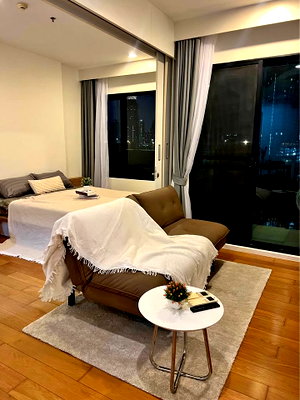 Condos for rent : Condo for rent in Blocs Sukhumvit 77 (BTS Onnut) (SA-01)