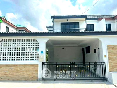 ขายคอนโด : คอนโด 4-ห้องนอน ที่ วินด์แฮม จอมเทียน พัทยา ใกล้ เมืองพัทยา (ID 2606186)