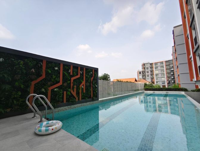 Cheapest in the project! ‼️ For rent 🔥 Hi Rise Ratchayothin Station. Beautiful room, fully furnished + washing machine included 📍