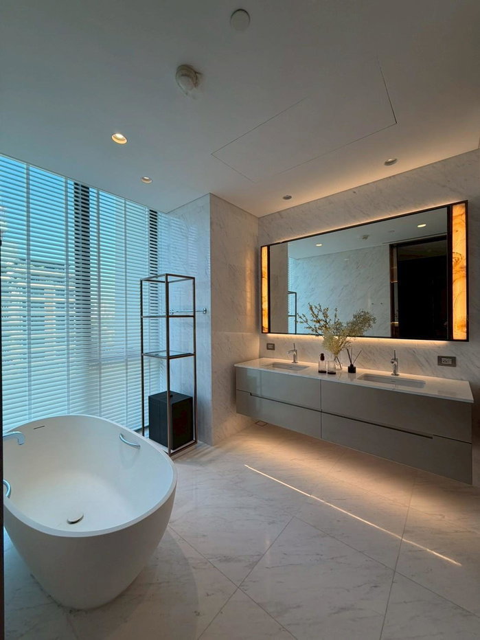 รูป LTH14278 – Condo for Rent | The Residences at Sindhorn Kempinski | 157 sqm | 2 Beds 4 Baths | Near BTS Chit Lom | 250K/Month | คอนโดให้เช่า เรสซิเดนเซส แอท สินธร เคมปินสกี้ - รูปที่ 8/9