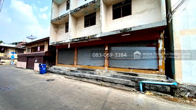 กิจการ เมืองสมุทรปราการ สมุทรปราการ : ขายหอพัก ด่านสำโรง38 สุขุมวิท113 เข้าซอยเพียง 100 เมตร พื้นที่128ตร.วา ราคา17ล้าน ใกล้รถไฟฟ้า 2 สาย 