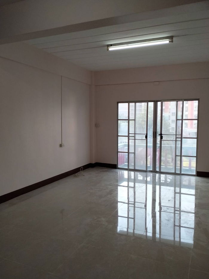 รูป ให้เช่าตึกแถวหลัง ม.บูรพา บางแสน - รูปที่ 3/6