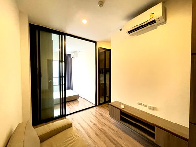 Condos for sale : Rare Unit with Sukhumvit Skyline and River View!! Golden Opportunity for Investors! 27 Sq.m Condo for SALE at Knightsbridge Prime Onnut