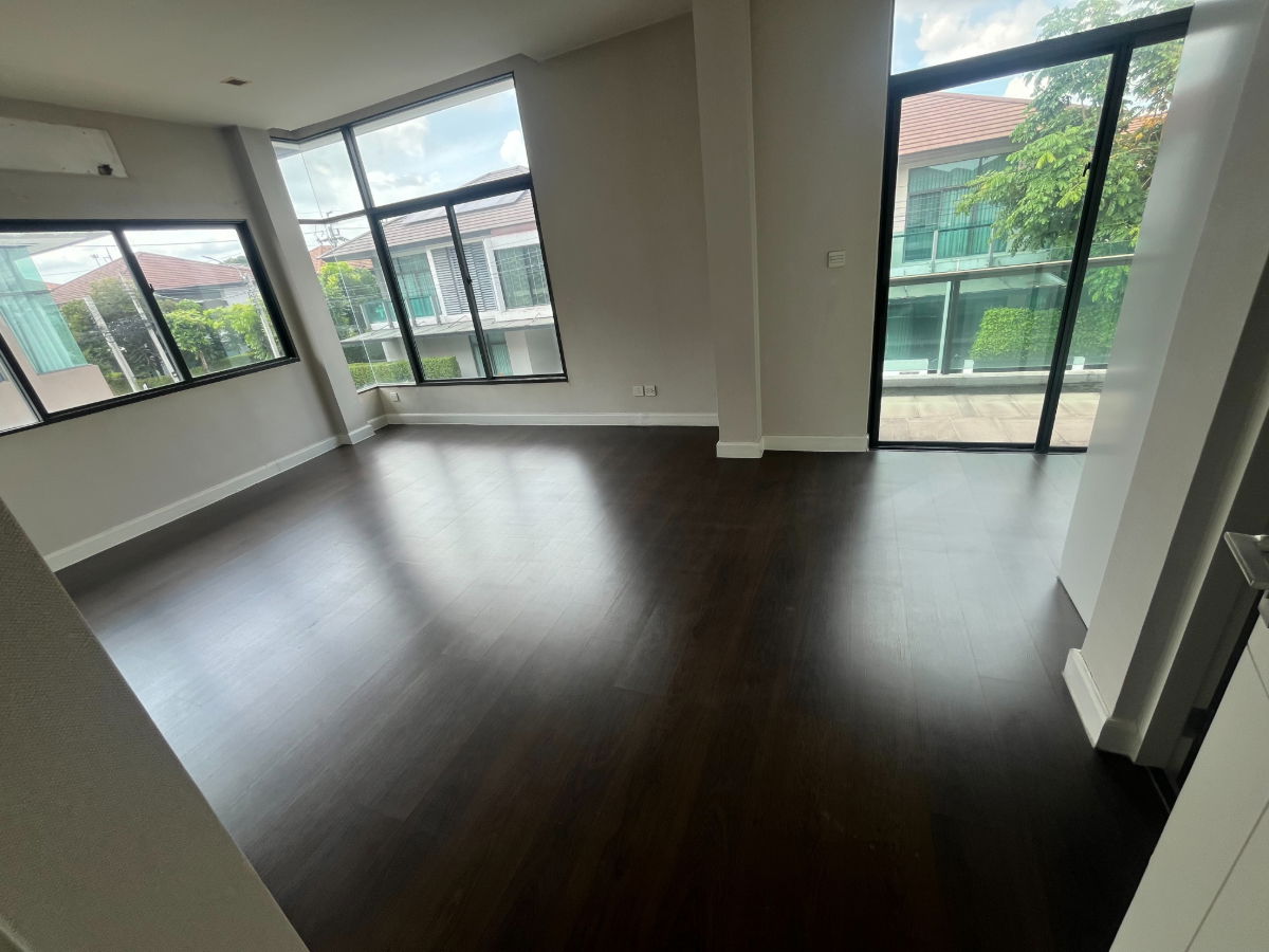 picture Setthasiri Bangna-Onnut Prawet - 8/25