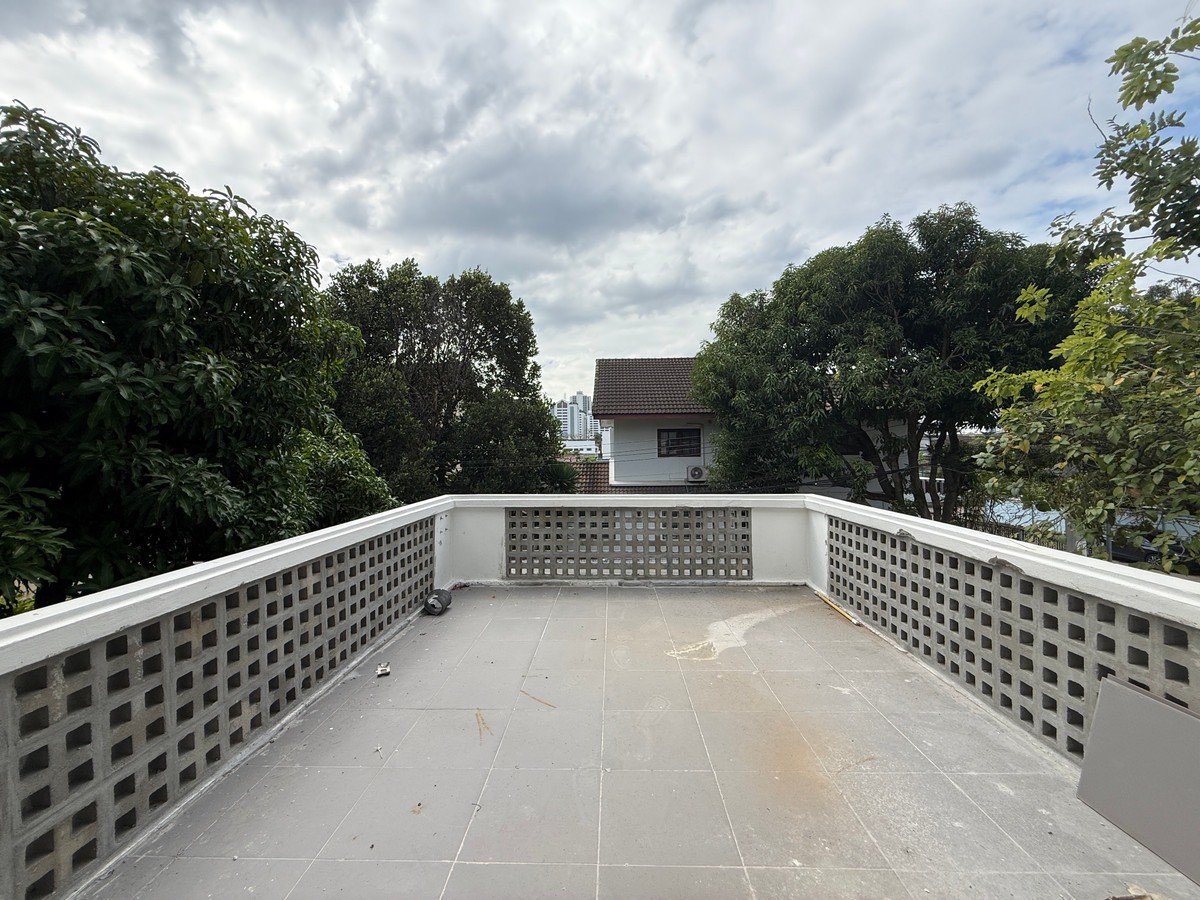 รูป LTH14302 – House for Sale | Bangna-Trad 18 | 375 sqm | 3 Beds 3 Baths | Near BTS Sri Udom | 9.9MB | บ้านเดี่ยวขาย บางนา-ตราด 18 - รูปที่ 4/7