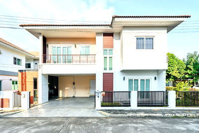 บ้านเดี่ยว เชียงใหม่ : ขาย บ้านในโครงการ ล้านนาเฮอริเทจ บ้านสวย สภาพดี ใกล้แหล่งชุมชน  (ID:738HS)