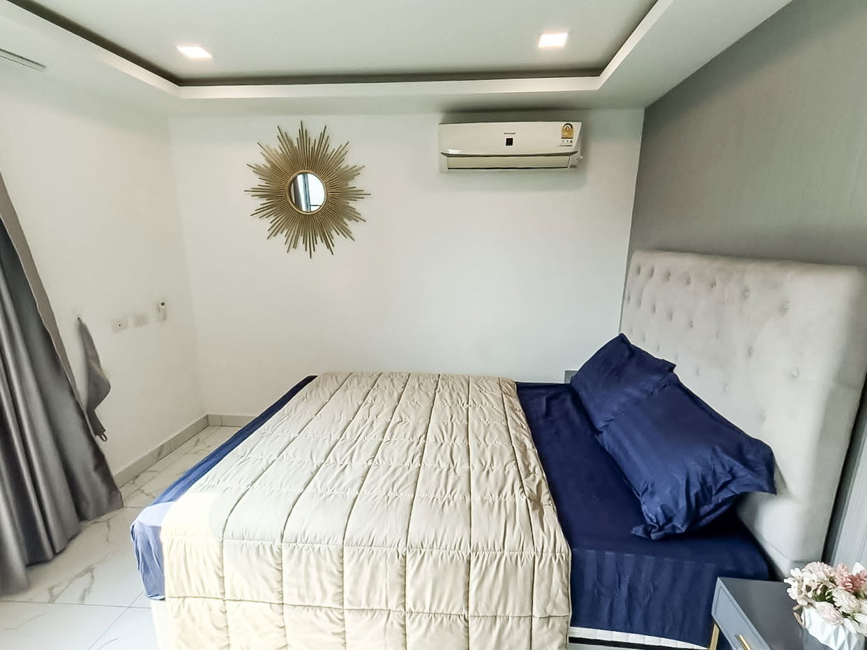 รูป Acadia Center Suites Condominium for Sale Pratumnak Hill - รูปที่ 8/12