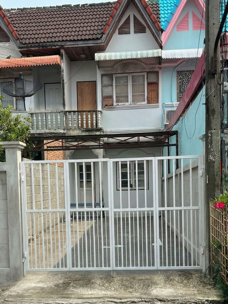 ขายทาวน์โฮม : ขายทาวน์เฮาส์ 2 ชั้น หมู่บ้านเคหะธานี 4 ใกล้สถานีรถไฟฟ้าสายสีส้ม