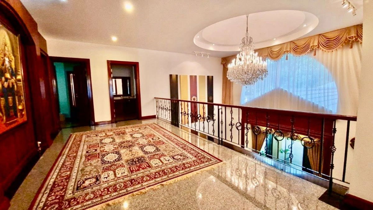 รูป บ้านพูลวิลล่าสุดหรูเขาพระตำหนักพัทยา บนเนื้อที่กว่า 1ไร่ - รูปที่ 17/29