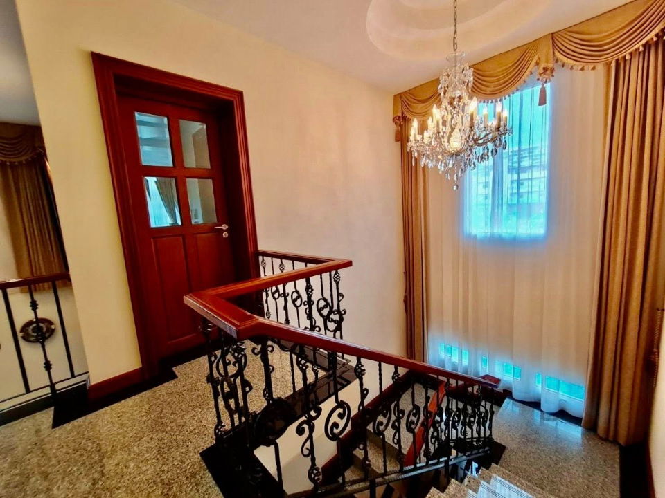 รูป บ้านพูลวิลล่าสุดหรูเขาพระตำหนักพัทยา บนเนื้อที่กว่า 1ไร่ - รูปที่ 19/29