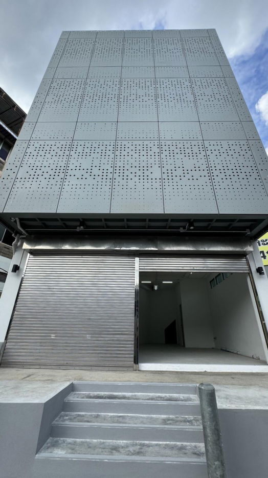 รูป WS6569 🏢 ให้เช่าอาคารพาณิชย์สร้างใหม่ ติด MRT แยกลำสาลี แบบ 0 เมตร! เหมาะมากสำหรับ ร้านค้า คลินิก โชว์รูม ออฟฟิศ เพียง 99,000 บาท/เดือน - รูปที่ 7/23