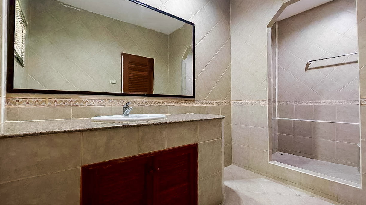picture House for Sale in Soi Siam Country Club, East Pattaya - 11/14