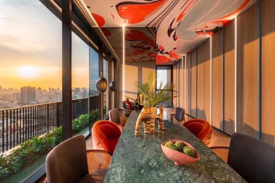 picture Aspire Onnut Station – High Floor Unit, Ready to Move In - 10/13