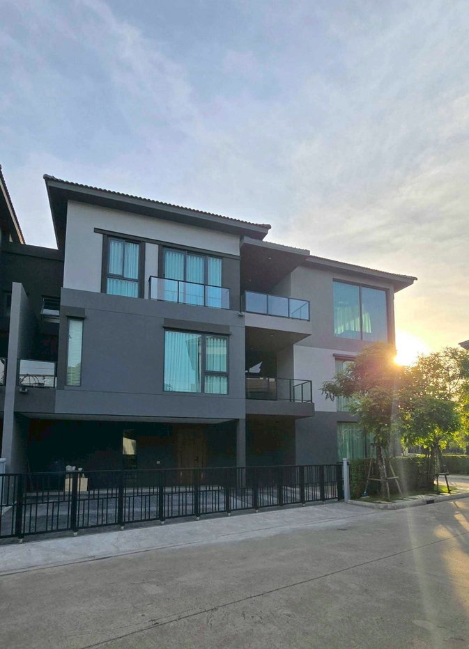 รูป LTH14265 – House for Rent | Baan Klang Muang The Edition Bangna | 500 sqm | 5 Beds 7 Baths | Near BTS Bang Na | 320K/Month | บ้านเดี่ยวให้เช่า บ้านกลางเมือง ดิ เอดิชั่น บางนา - รูปที่ 11/12